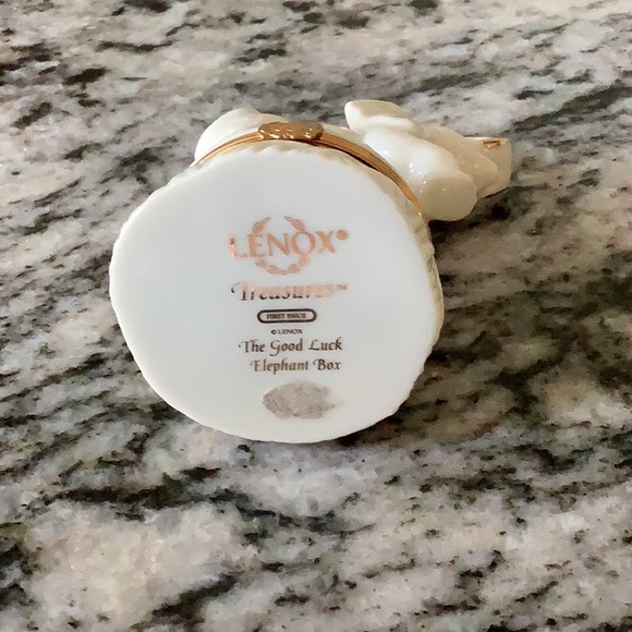 Lenox Trinket Box. GOOD LUCK ELEPHANT - Picture 4 of 6